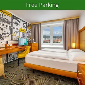 https://juno.praguehotelsweb.com