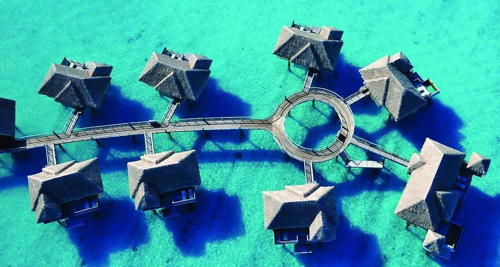 Four Seasons Resort Bora Bora