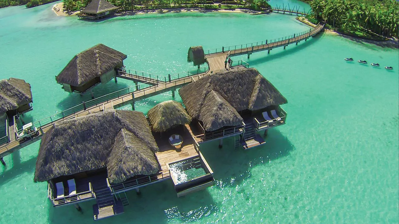 Four Seasons Resort Bora Bora